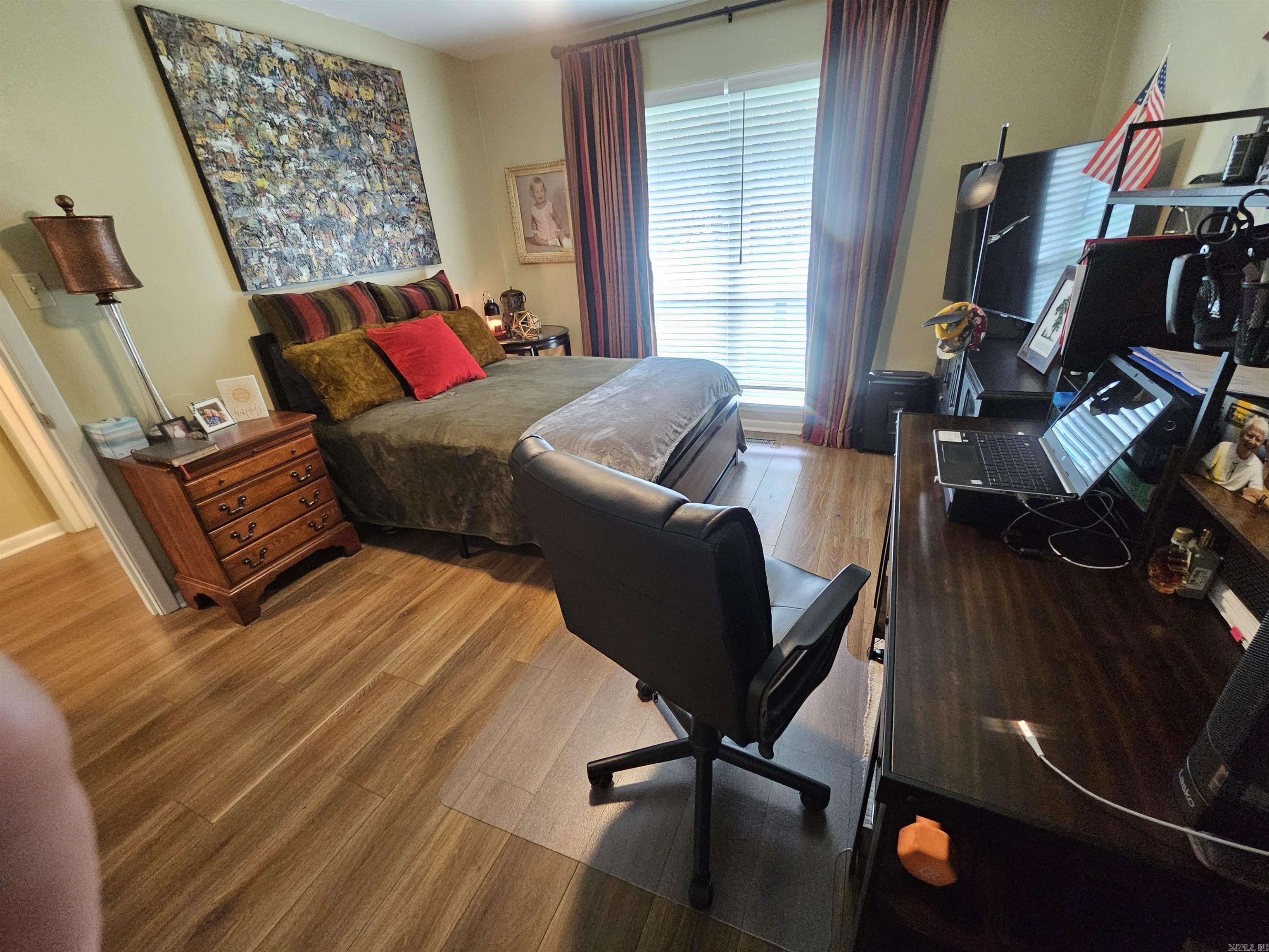 INDIAN HILLS - Residential