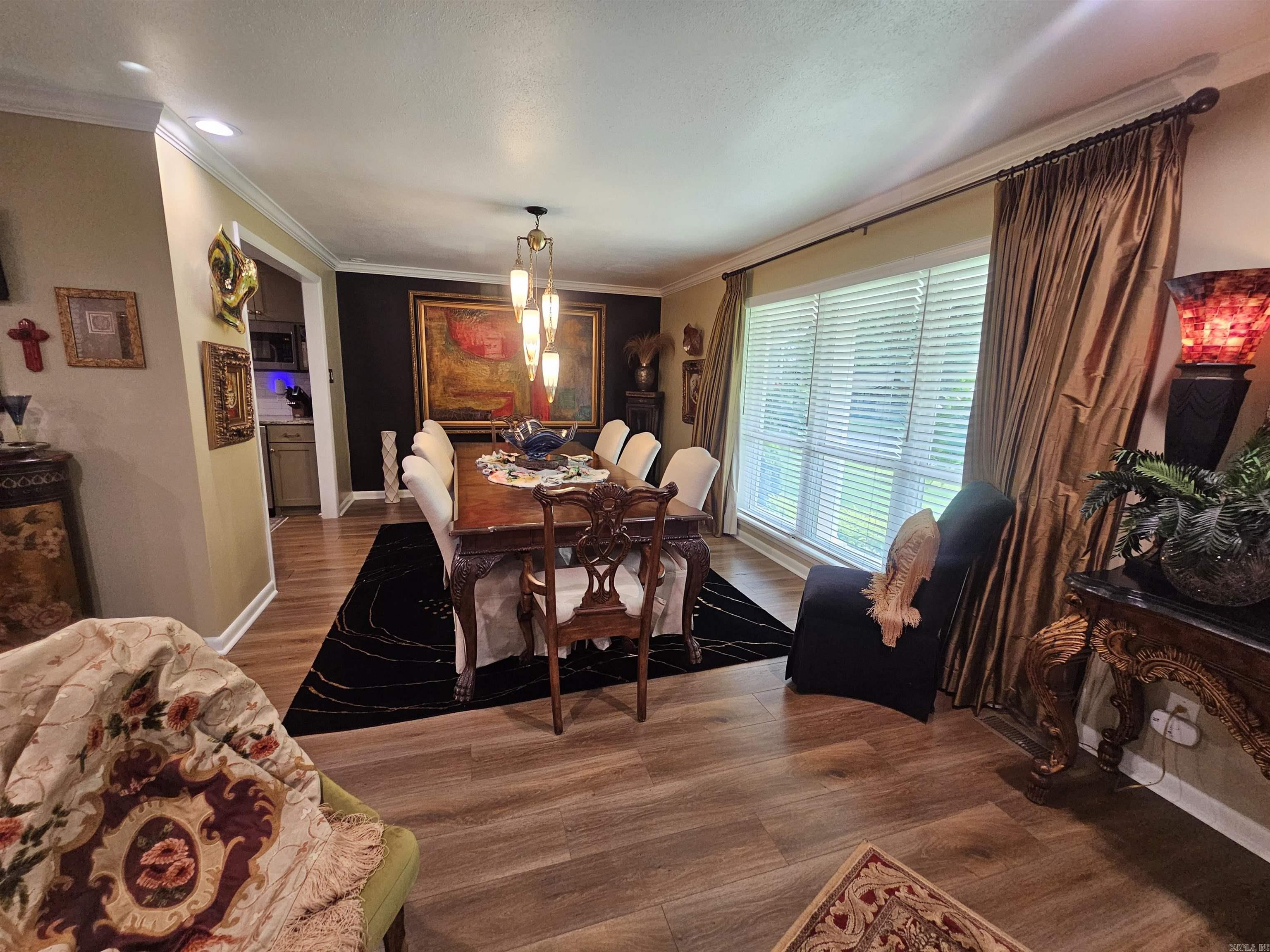 INDIAN HILLS - Residential