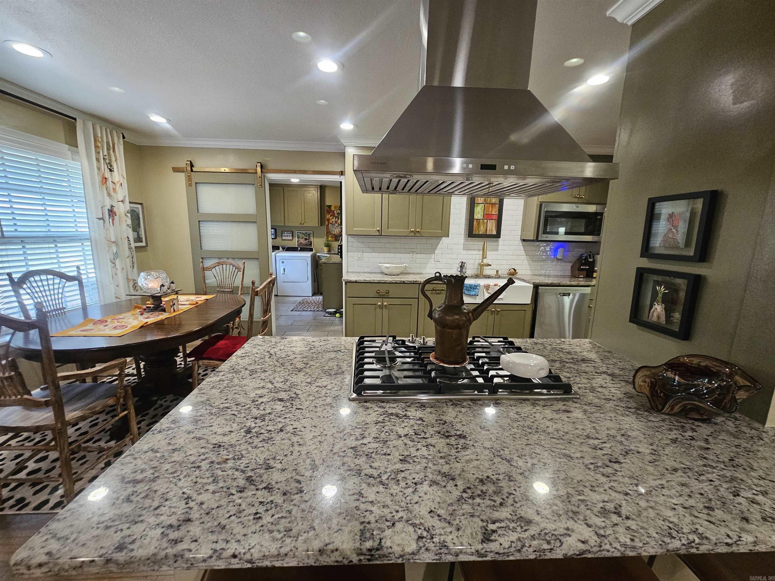 INDIAN HILLS - Residential