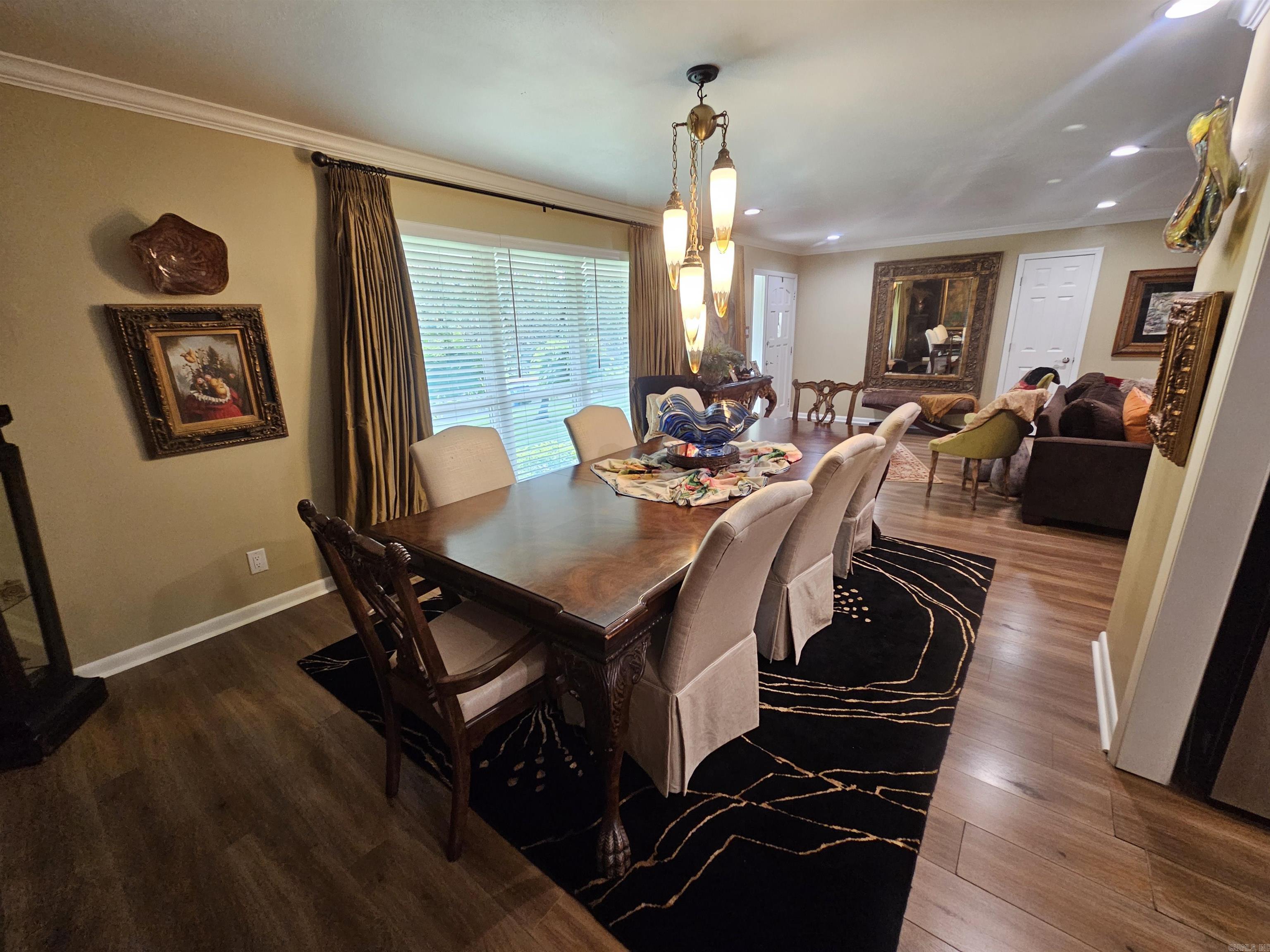 INDIAN HILLS - Residential