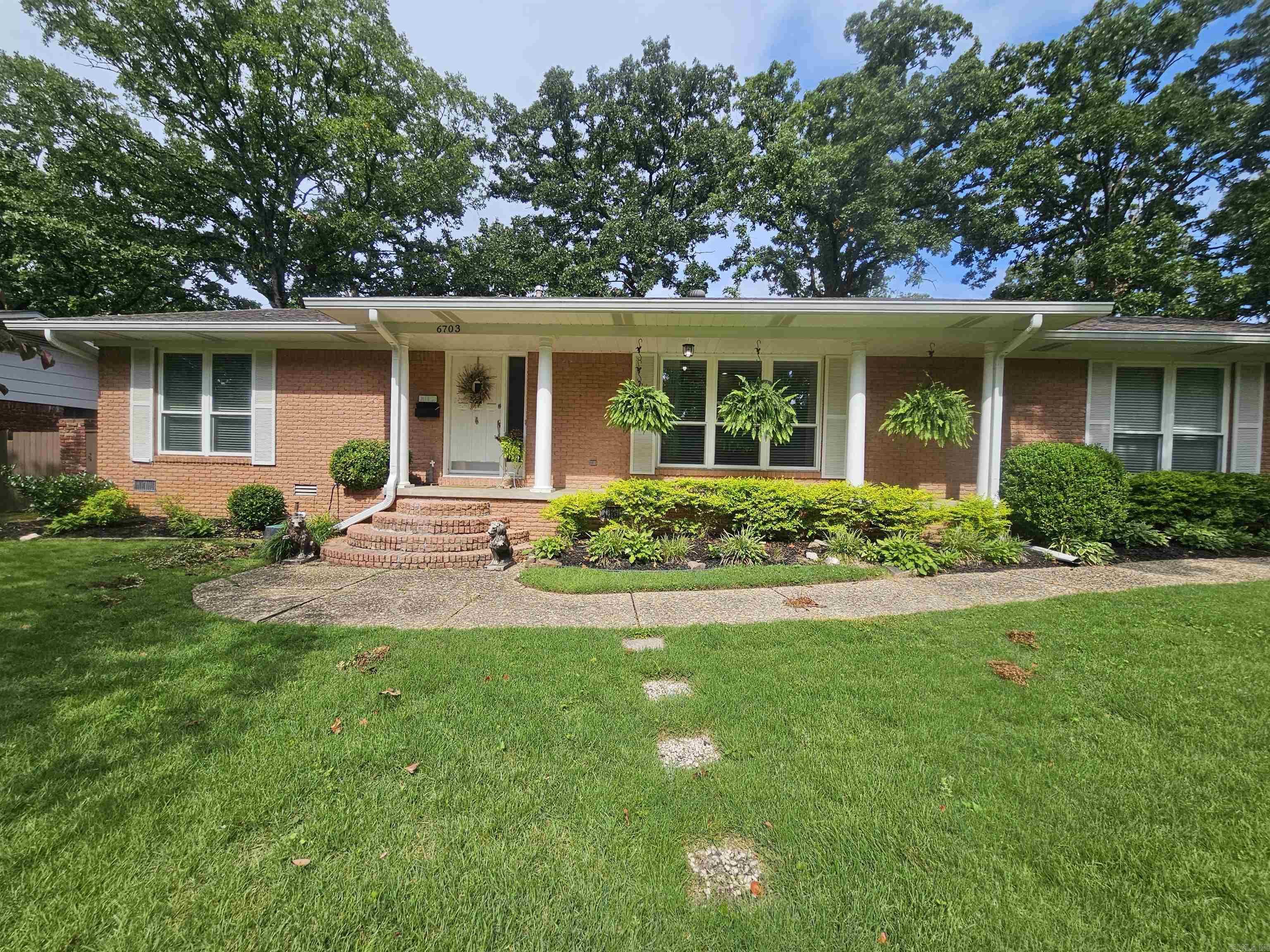 Take a look at this beauty. This 4 bed 3 bath home features an open floor plan with plenty of room for entertaining inside and out. Large back patio fully fenced back yard is your own personal oasis. With new paint throughout and to many upgrades to list you will need to see this one in person for yourself. This home is on a corner lot at the entrance of Shady Valley Estates.  Also enjoy all the amenities that this neighborhood has to offer pool, tennis and access to the lake. Book your private tour today!!!