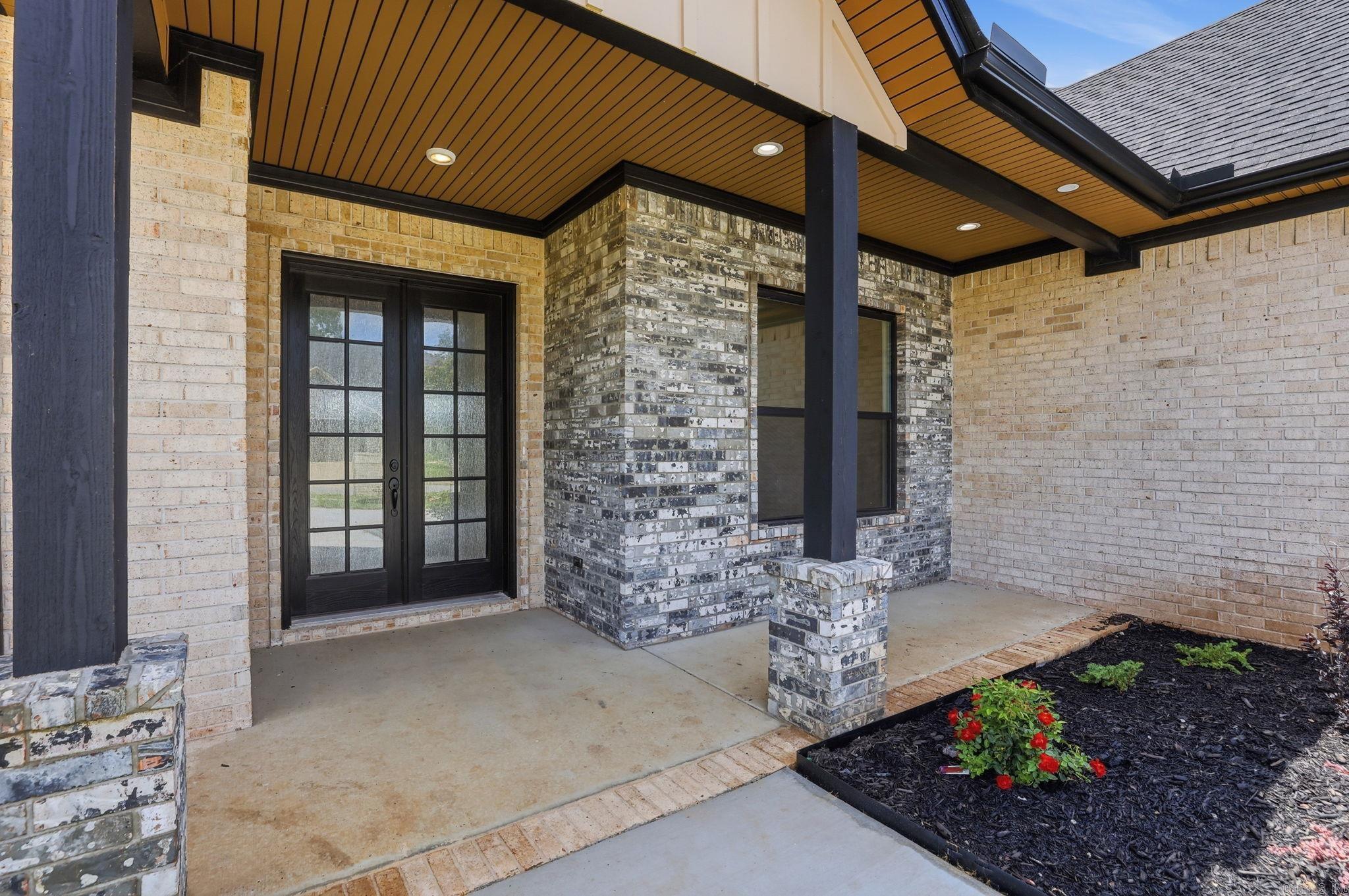 NORTH SHORE @ HURRICANE LAKE EST - Residential