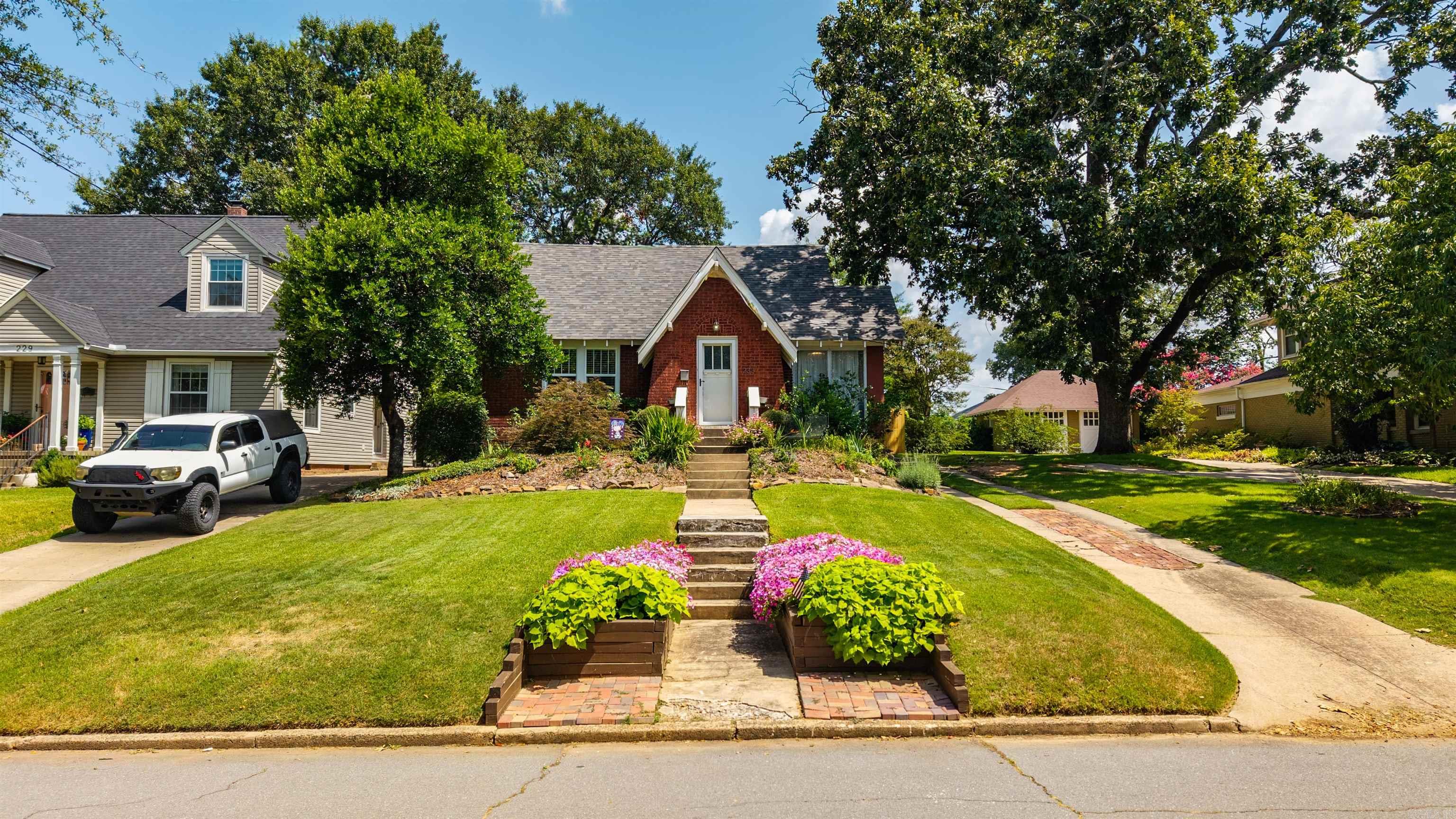 PARK HILL ADDN TO LR - Residential