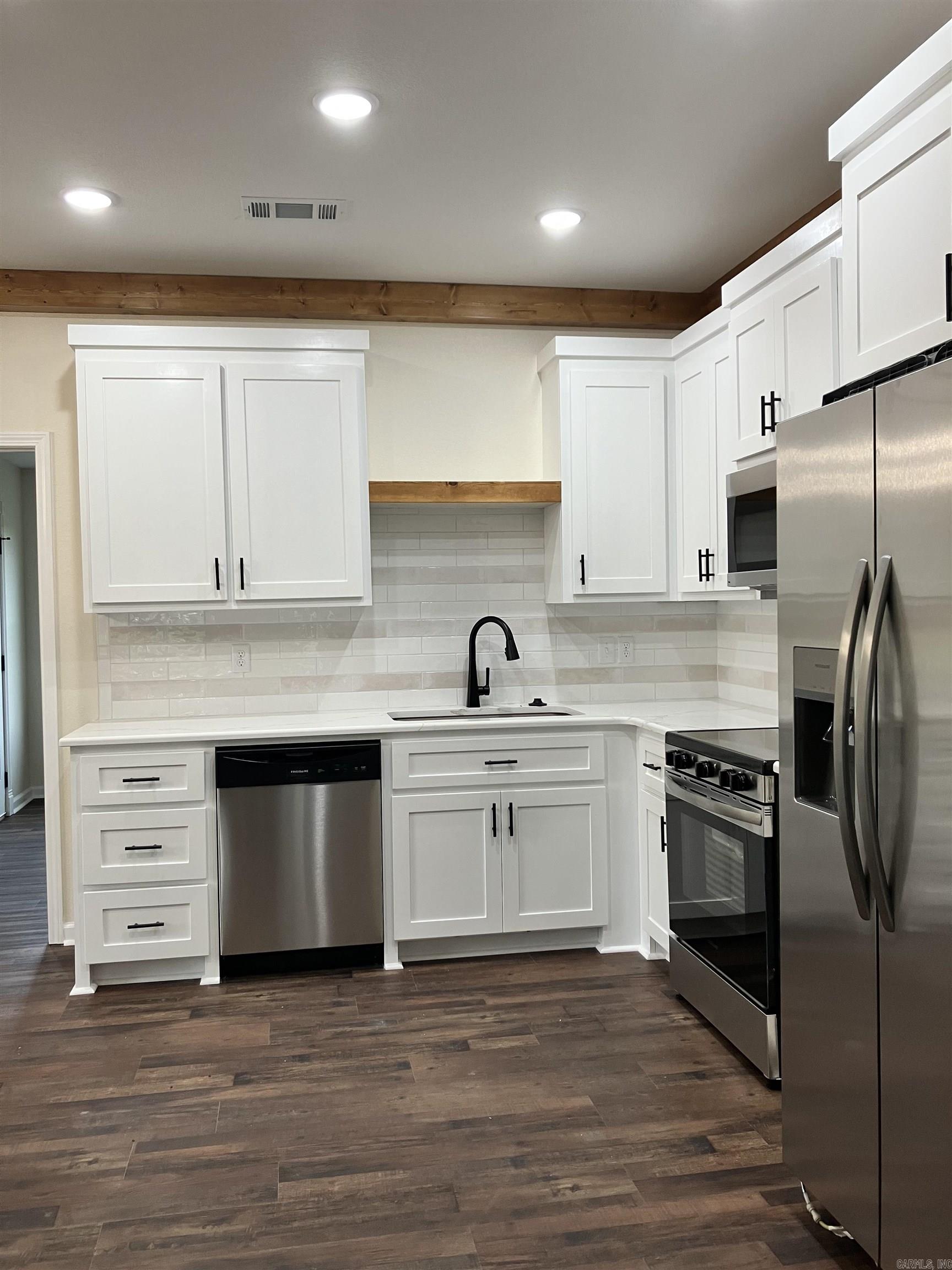 FLORIDIAN HEIGHTS PHASE 1 - Residential