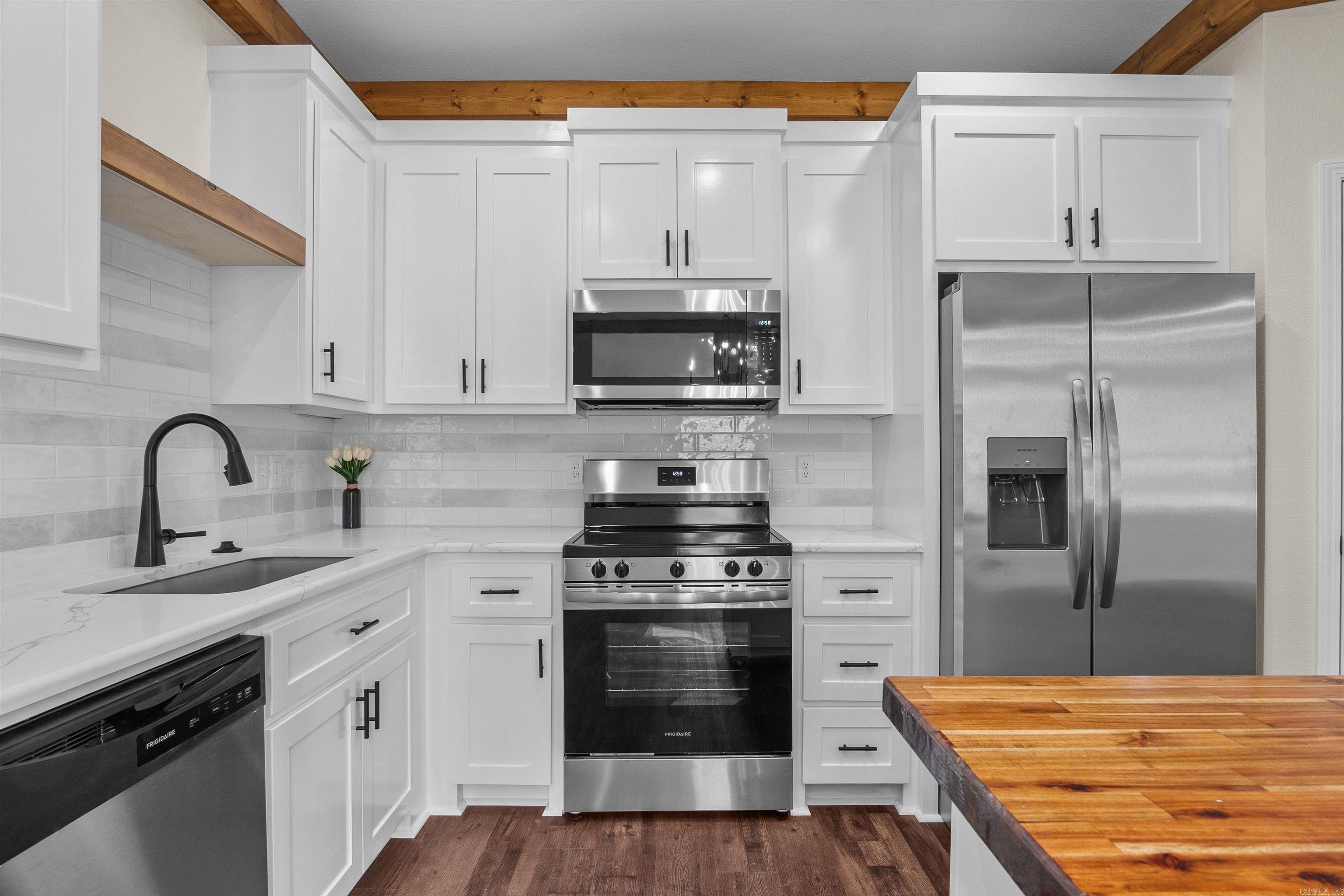 FLORIDIAN HEIGHTS PHASE 1 - Residential