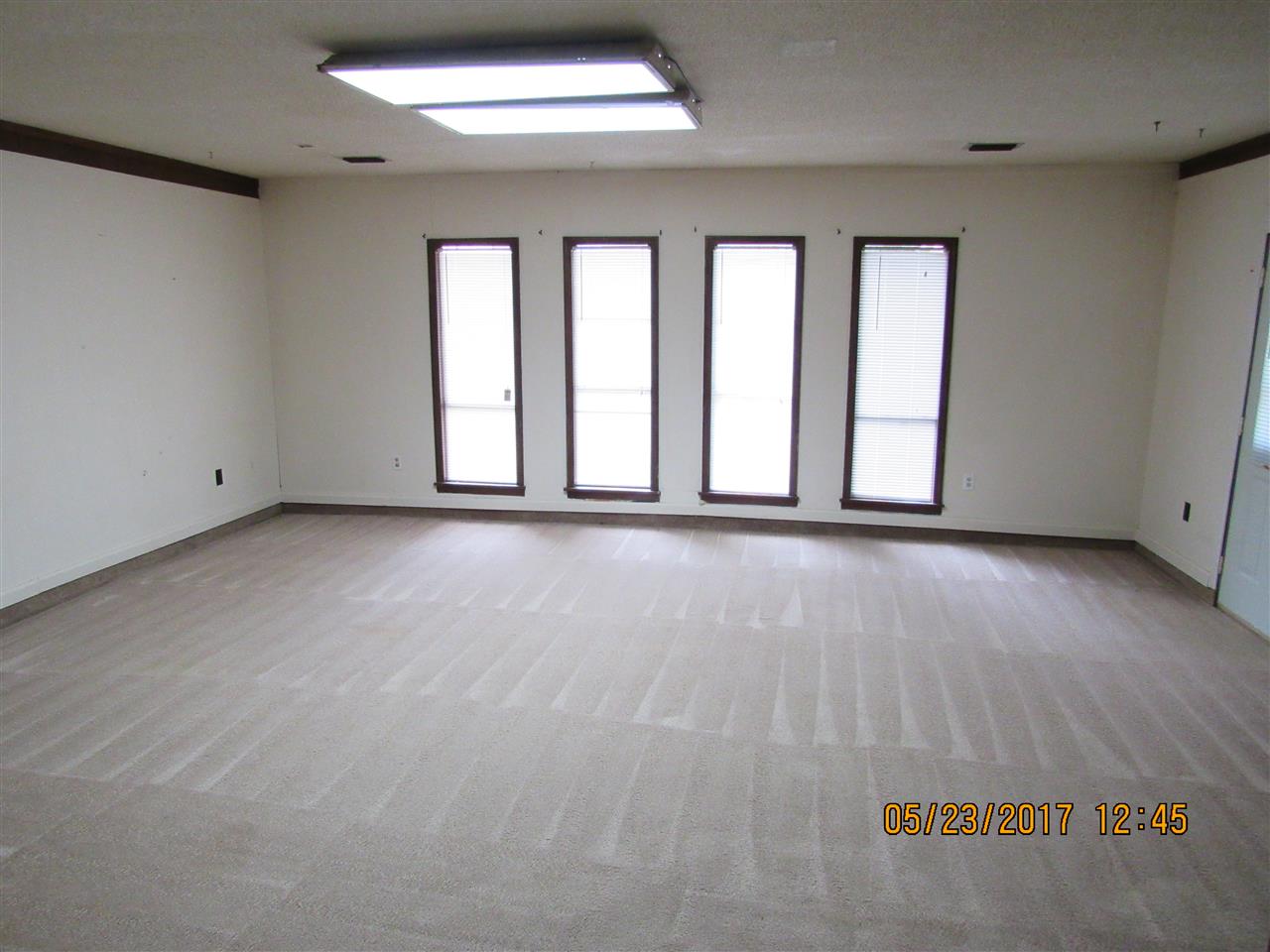 Smokin Oaks - Residential Lease