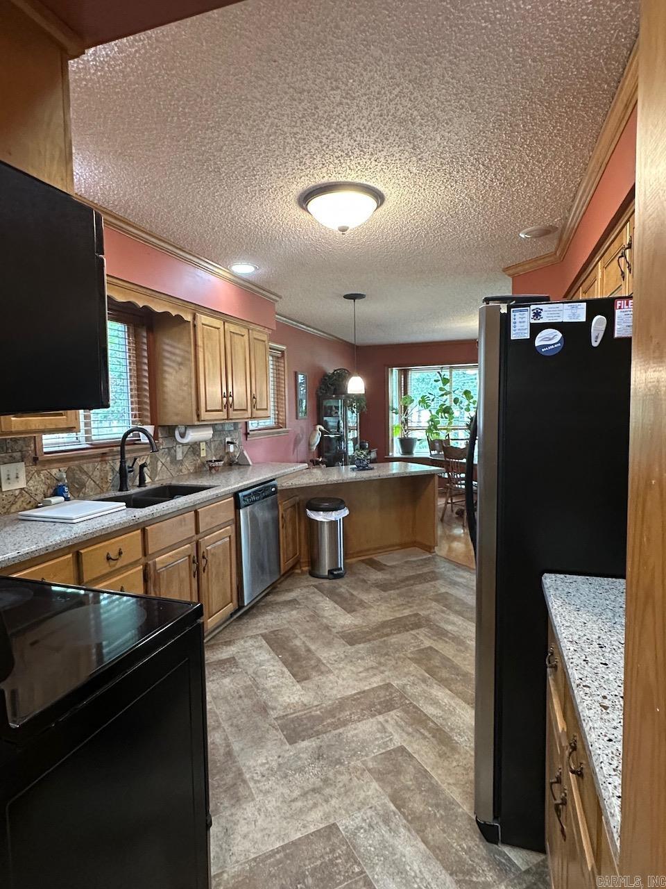 CASTLE RIDGE - Residential