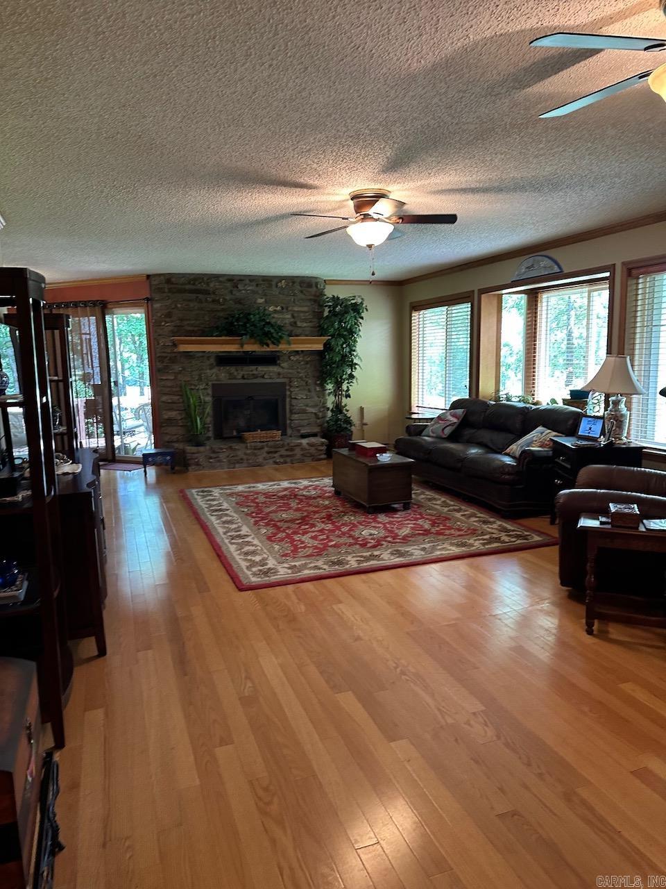 CASTLE RIDGE - Residential