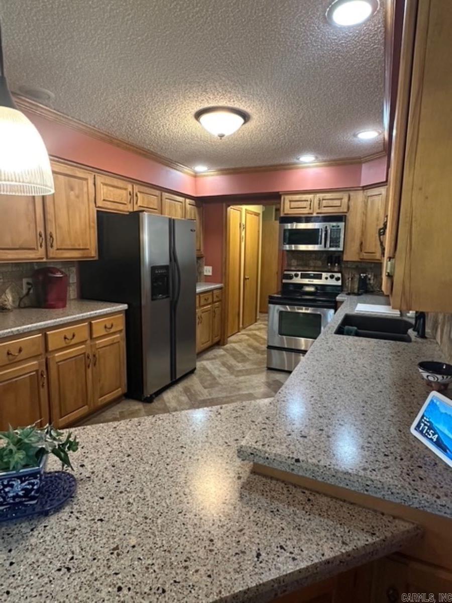 CASTLE RIDGE - Residential