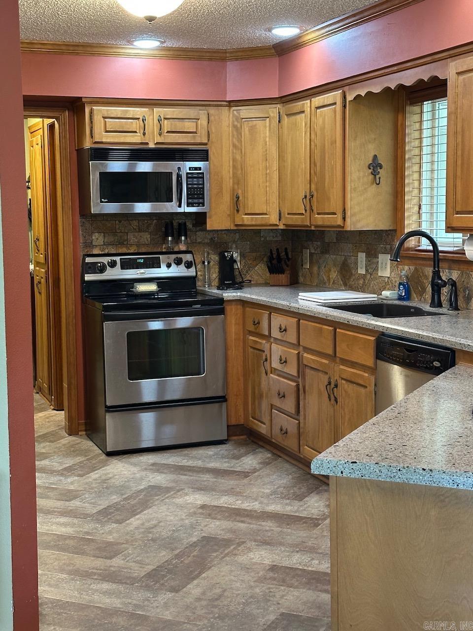 CASTLE RIDGE - Residential