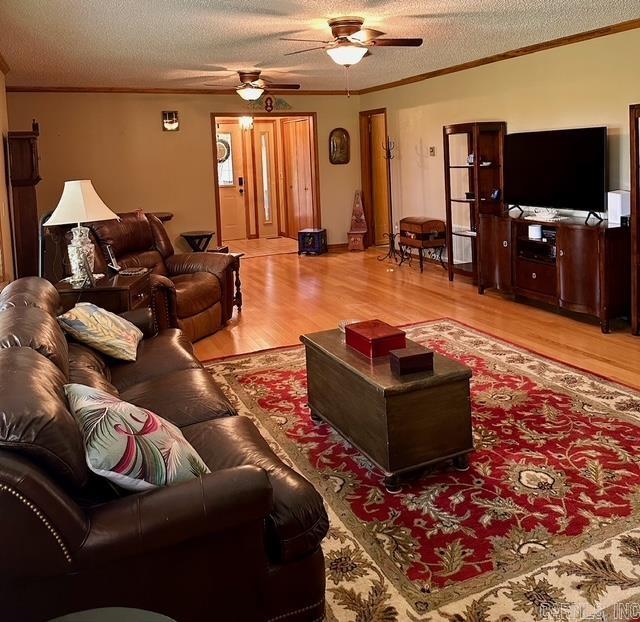 CASTLE RIDGE - Residential