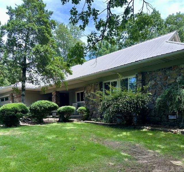 CASTLE RIDGE - Residential
