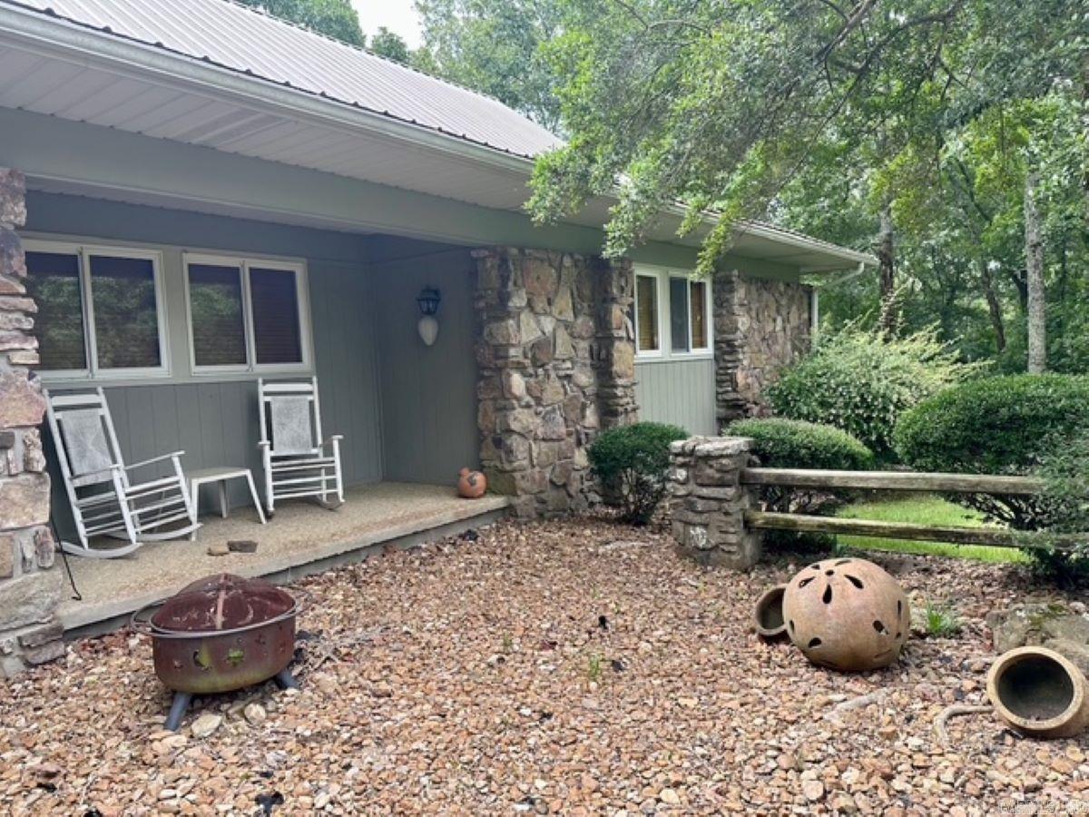CASTLE RIDGE - Residential