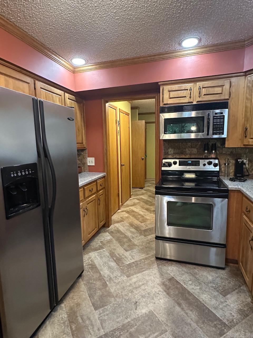 CASTLE RIDGE - Residential