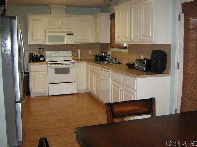 JUSTIN PLACE - Residential
