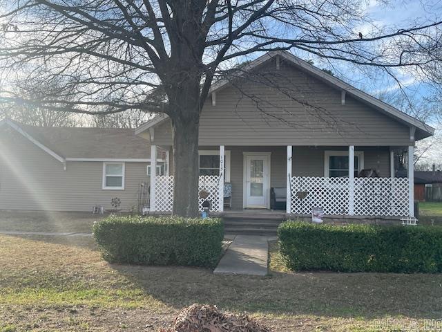 A perfect house ready as a starter and a downsize.  A great sit on front porch and spacious back yard with a shop and carport. Take a look and make it yours.