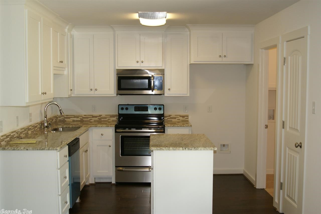 Springhill Manor West - Residential