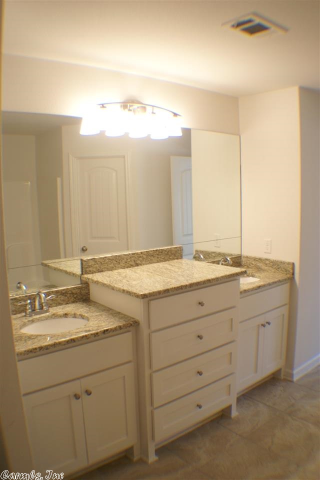 Springhill Manor West - Residential