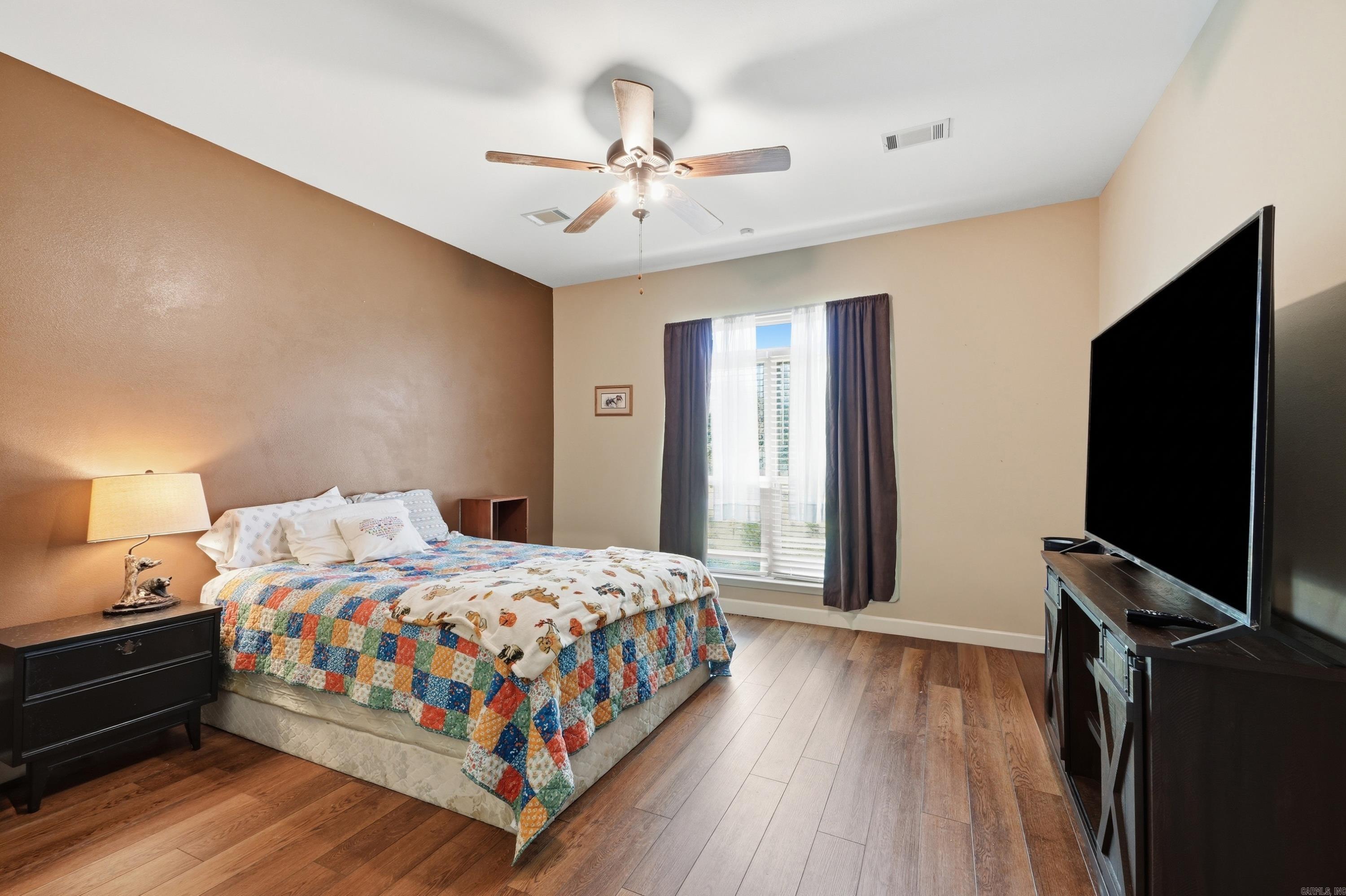 CADRON POINT - Residential