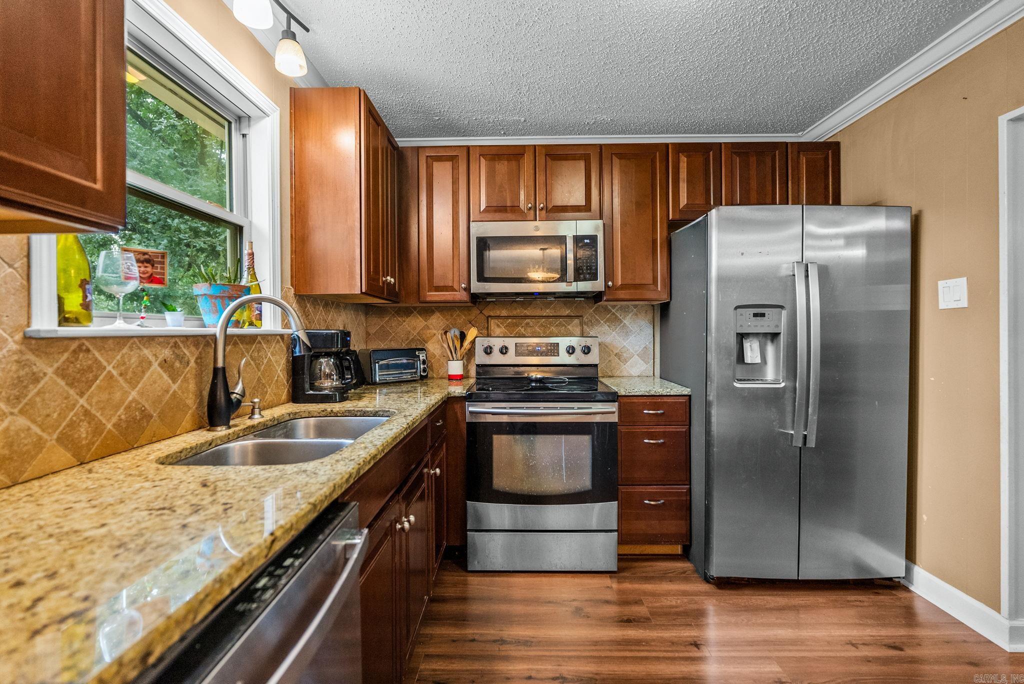 PLEASANT VIEW - Residential