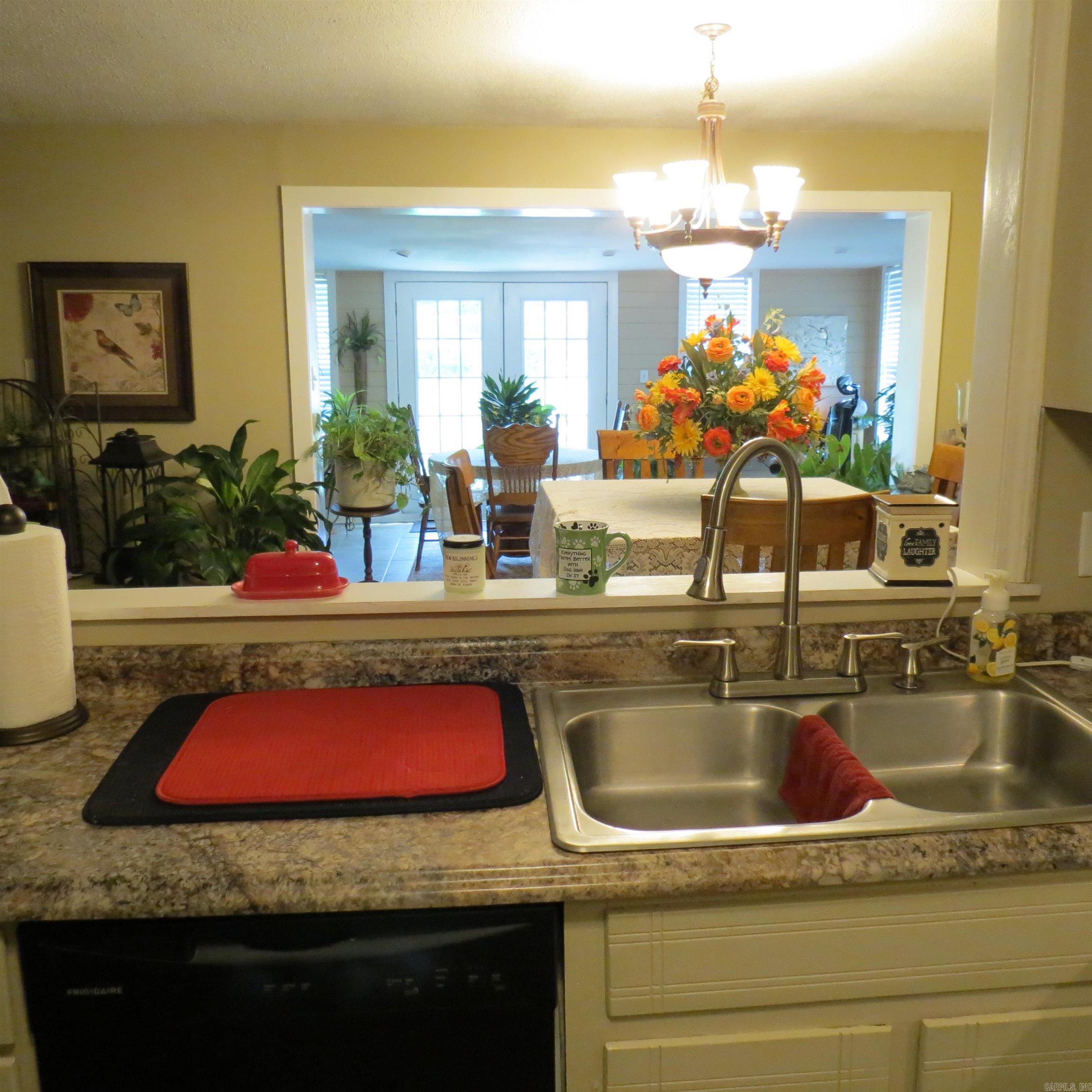 OAK LAWN ESTATES - Residential