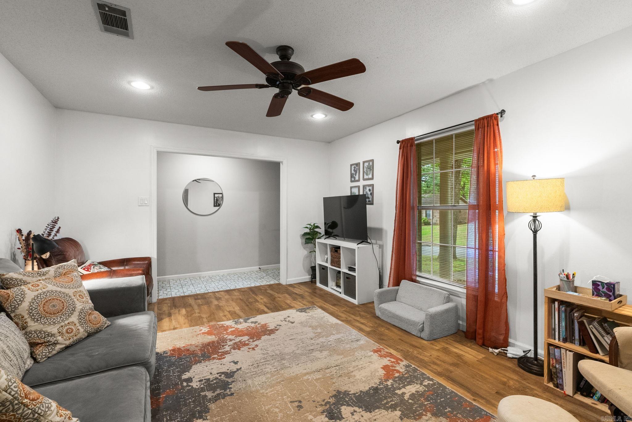 Pleasant Tree - Residential