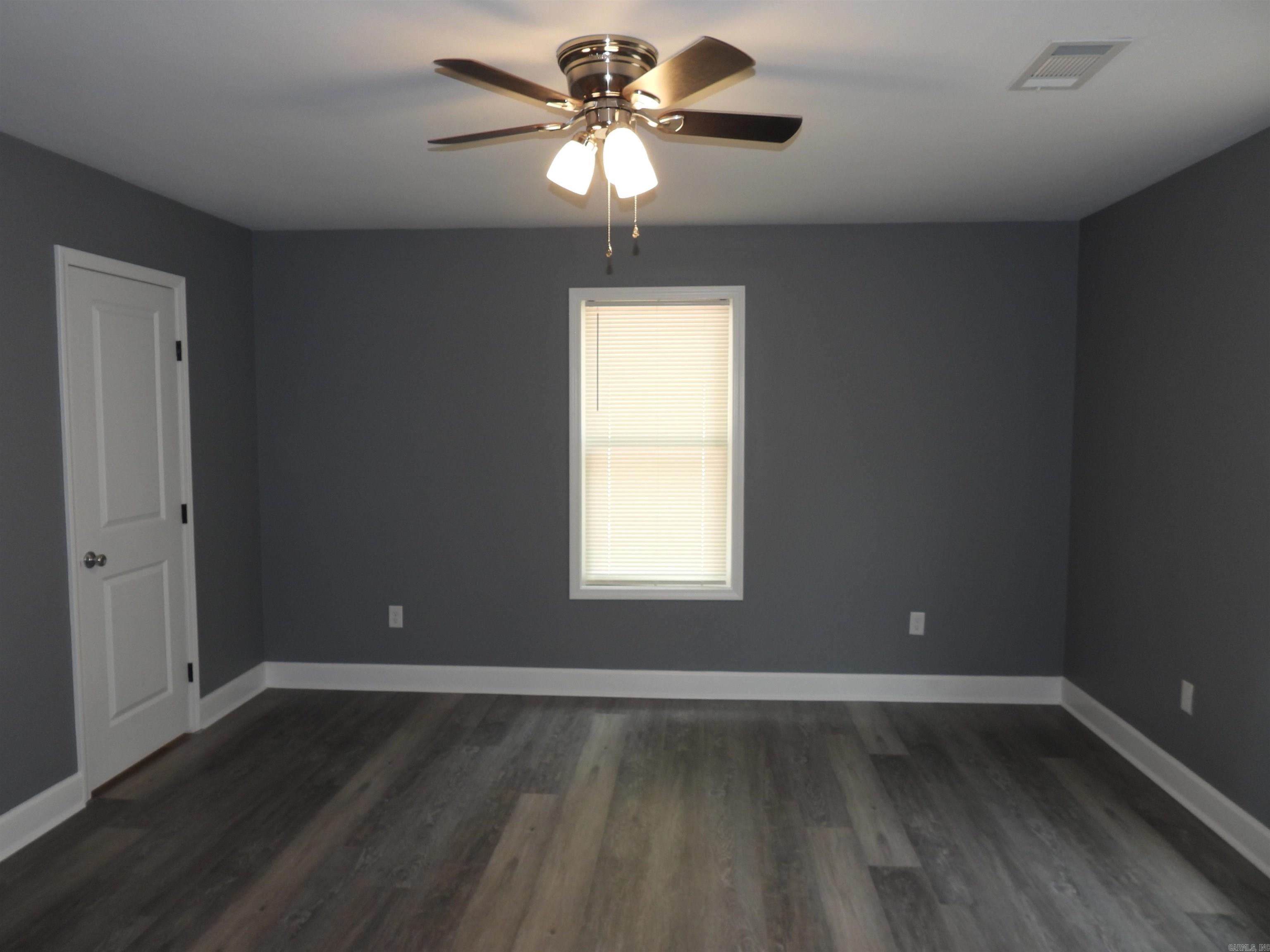 BARROW JOHN - Residential