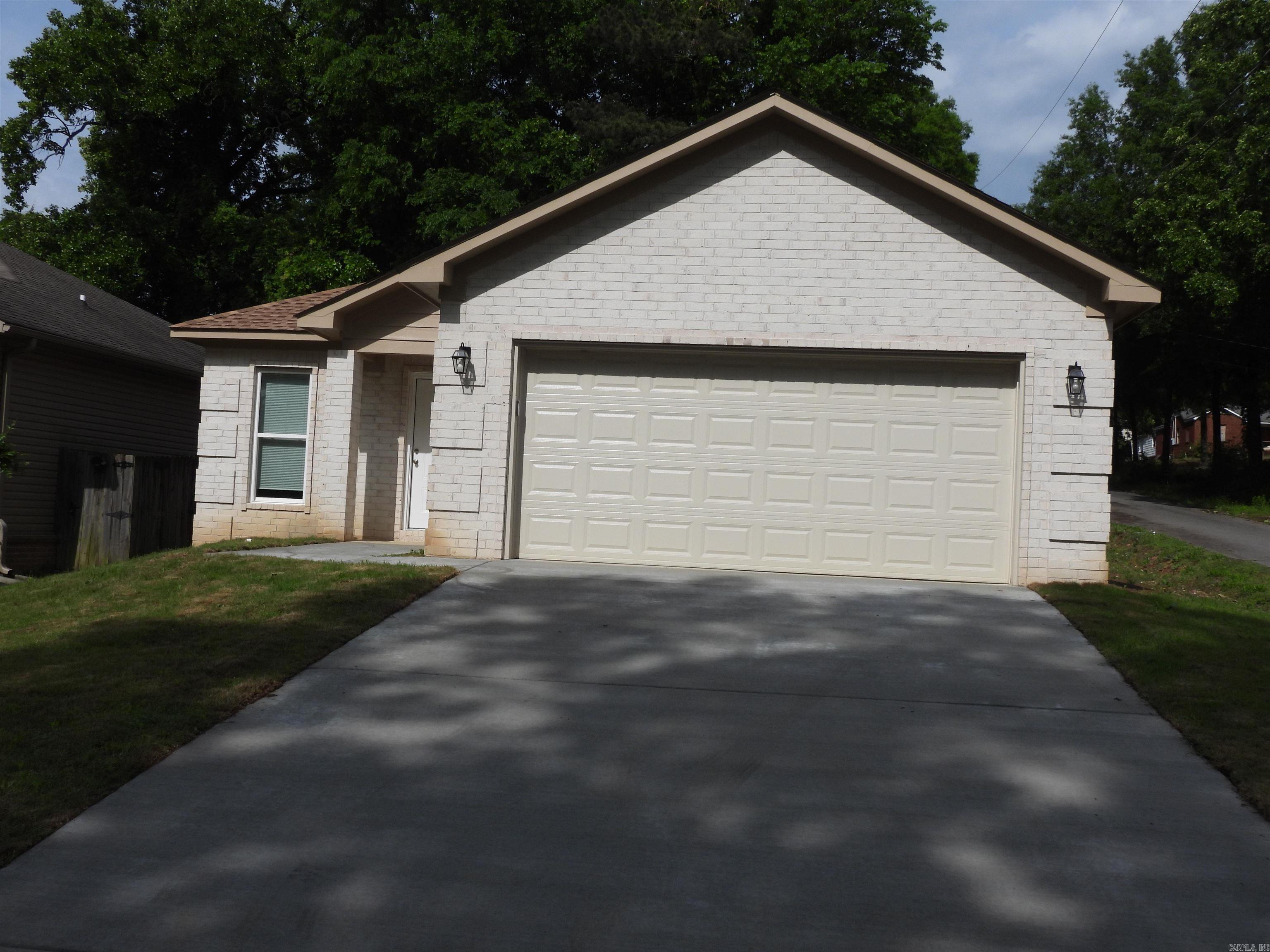 BARROW JOHN - Residential