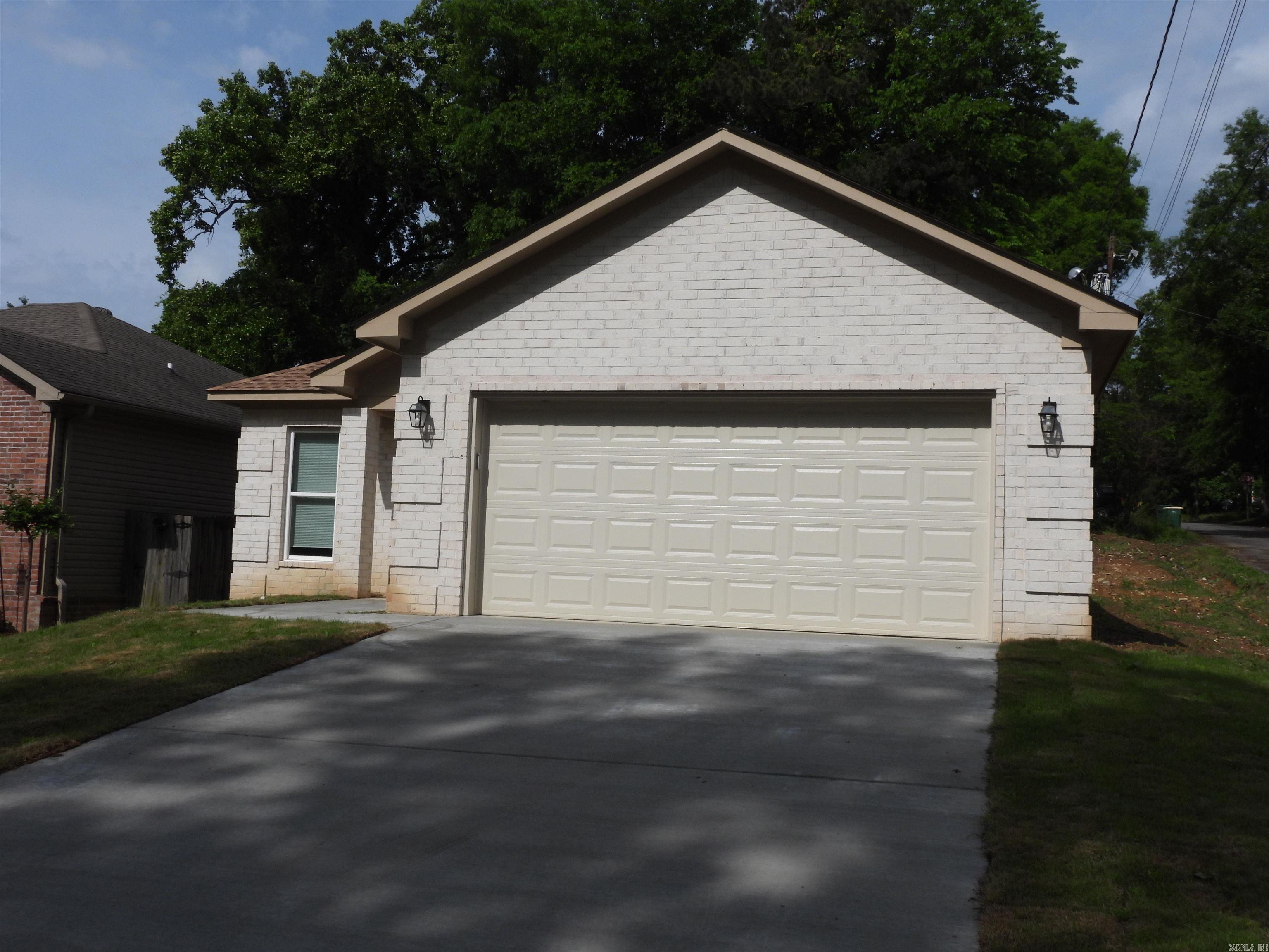 BARROW JOHN - Residential
