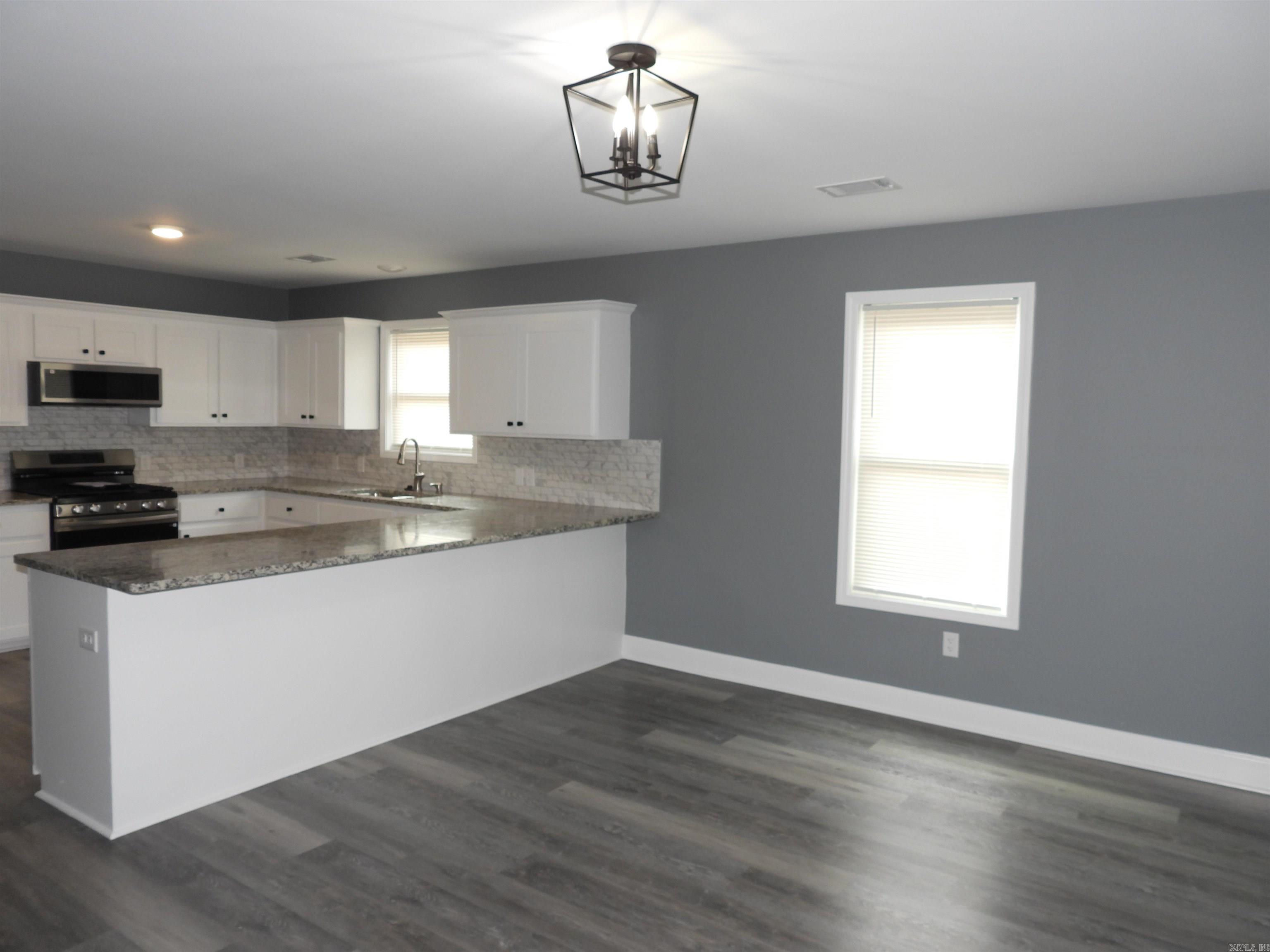 BARROW JOHN - Residential