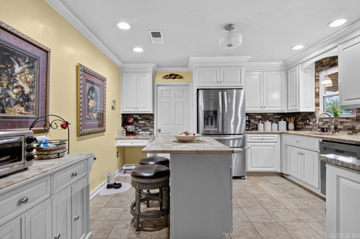 SHERWOOD ACRES - Residential