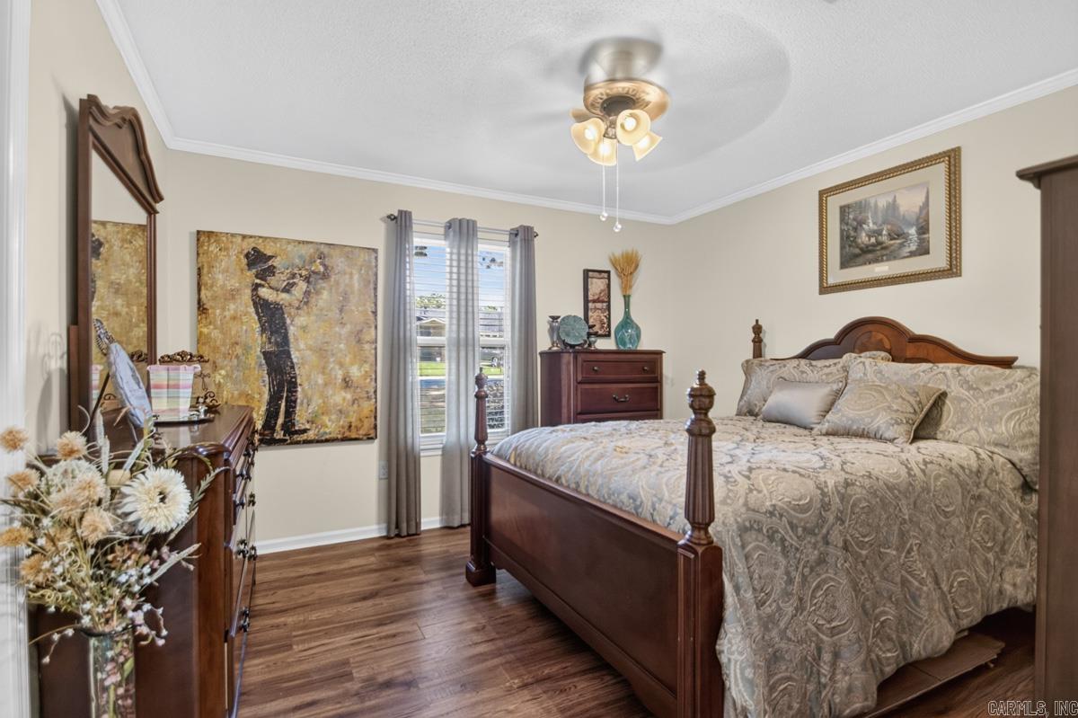 SHERWOOD ACRES - Residential