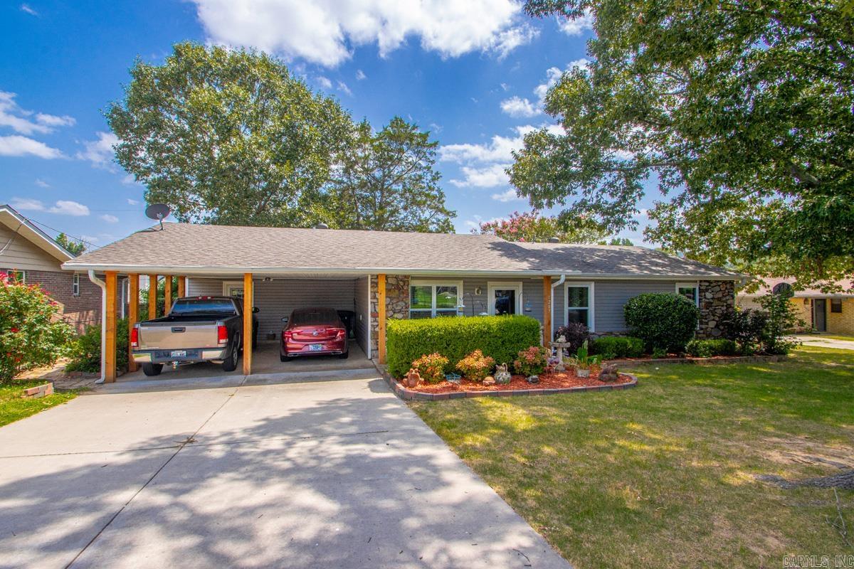 SHERWOOD ACRES - Residential