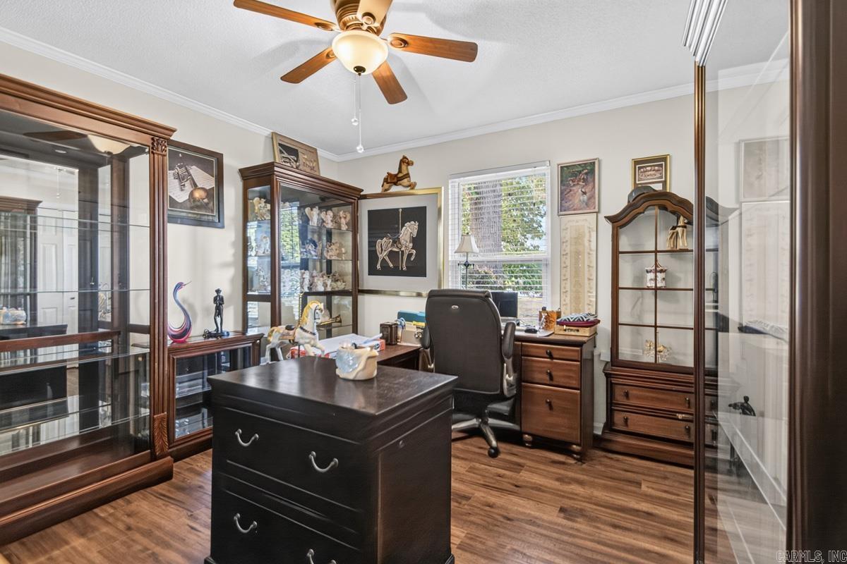 SHERWOOD ACRES - Residential
