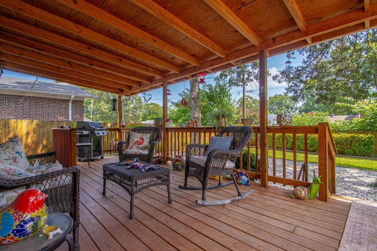 SHERWOOD ACRES - Residential