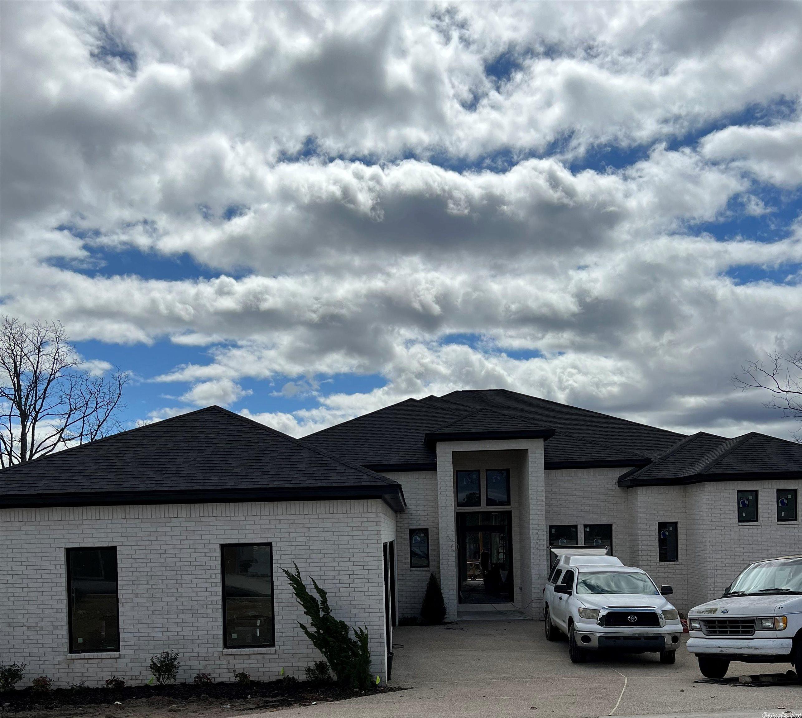 Point on Wilson Point - Residential