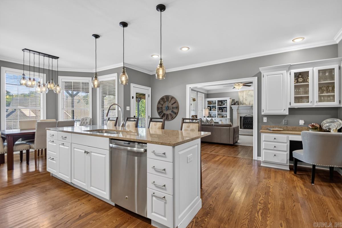 LONGLEA - Residential