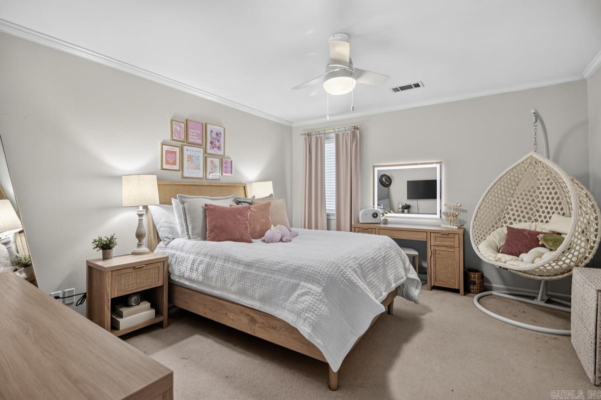 LONGLEA - Residential