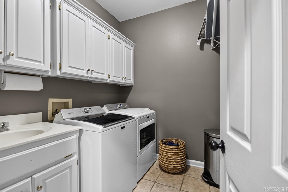 LONGLEA - Residential