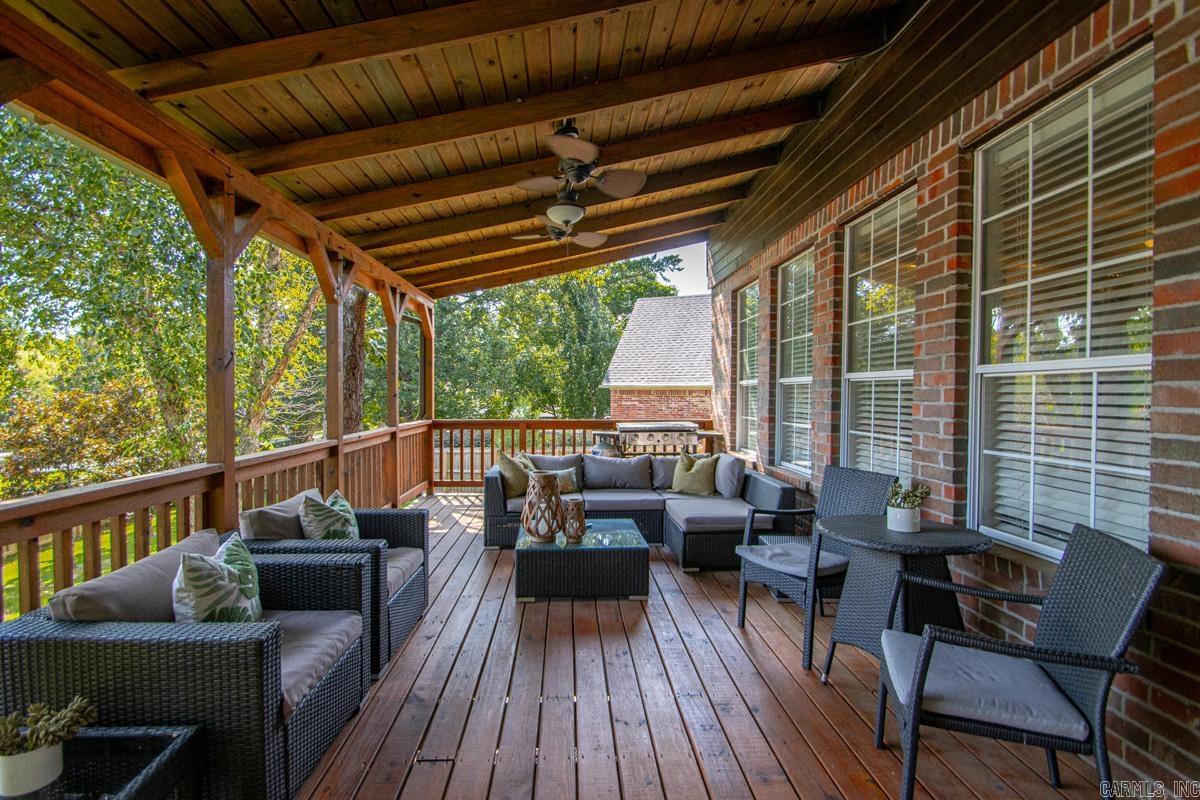 LONGLEA - Residential