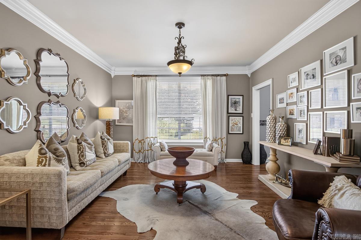LONGLEA - Residential