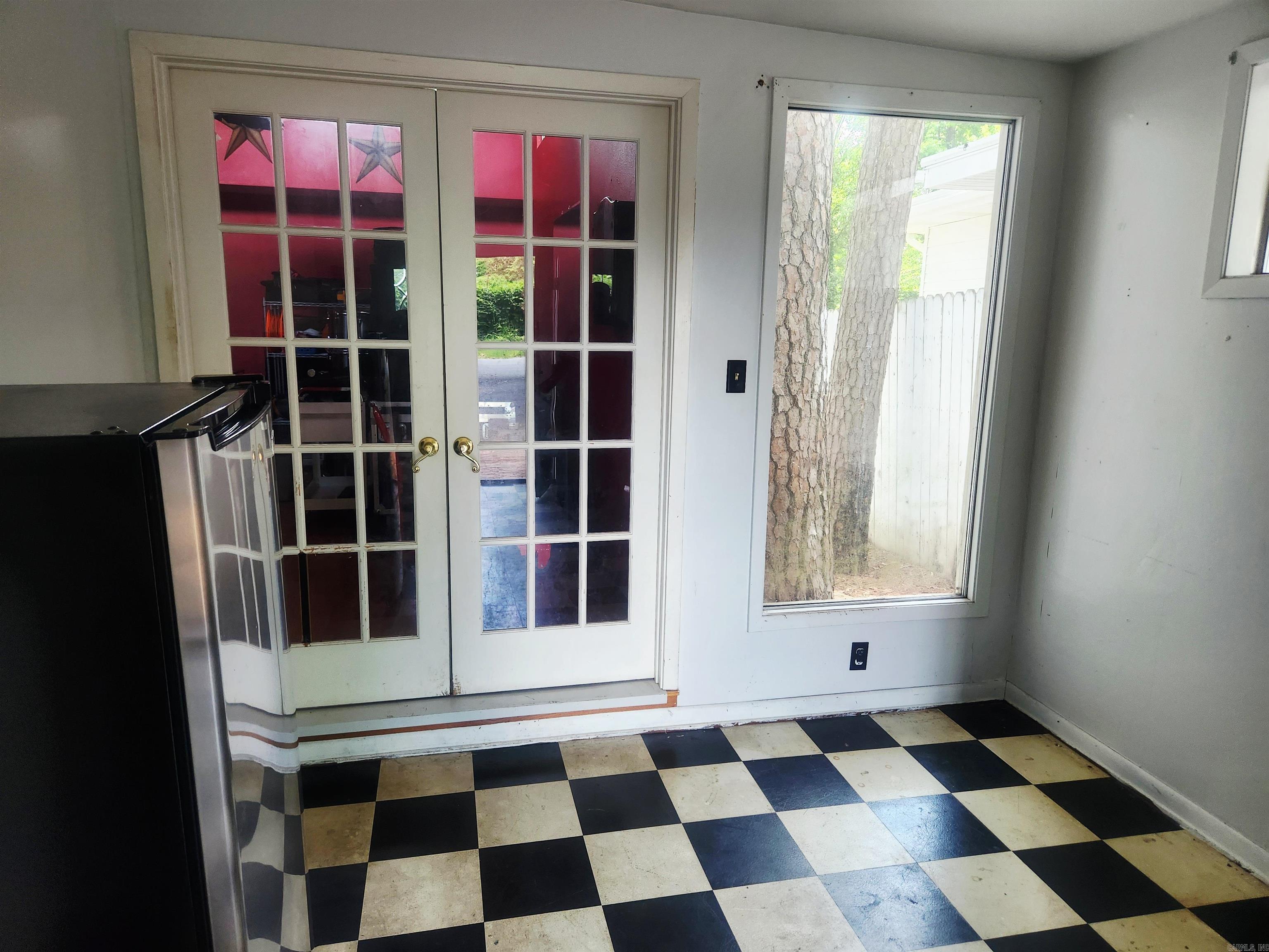 CITY ACREAGE C.C. - Residential
