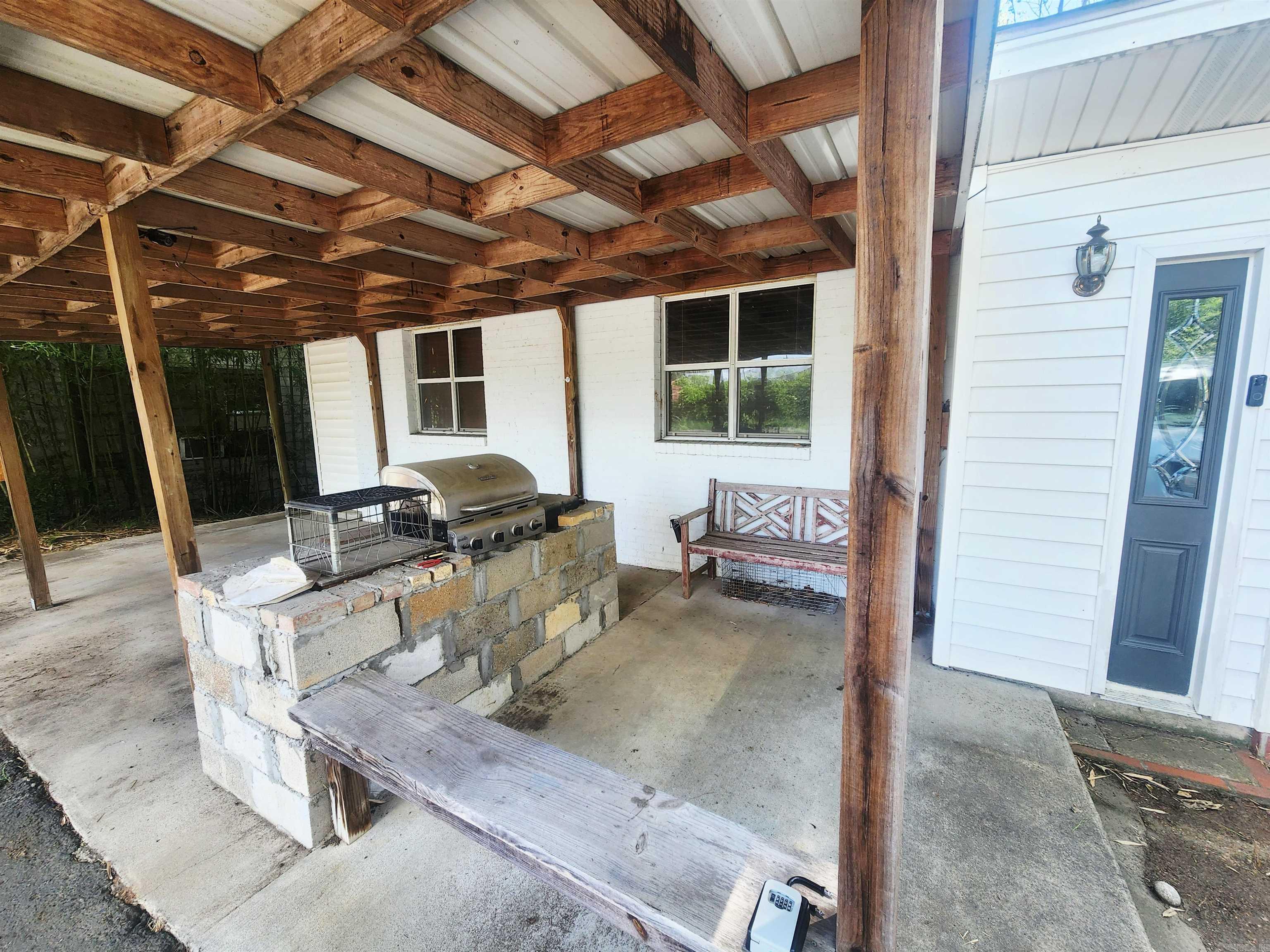 CITY ACREAGE C.C. - Residential