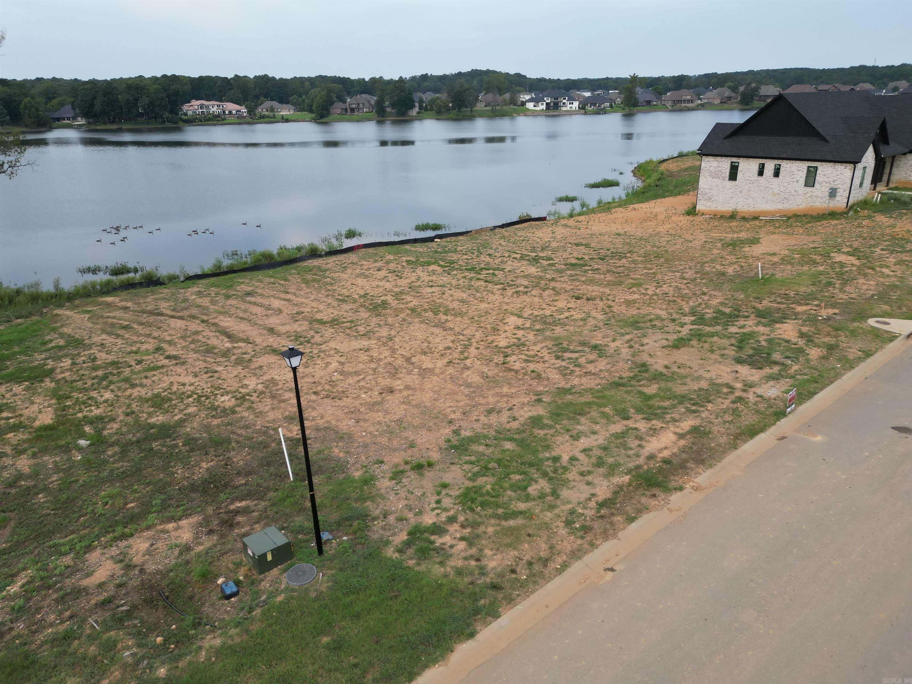 Severn Landing @ Hurricane Lake - Land