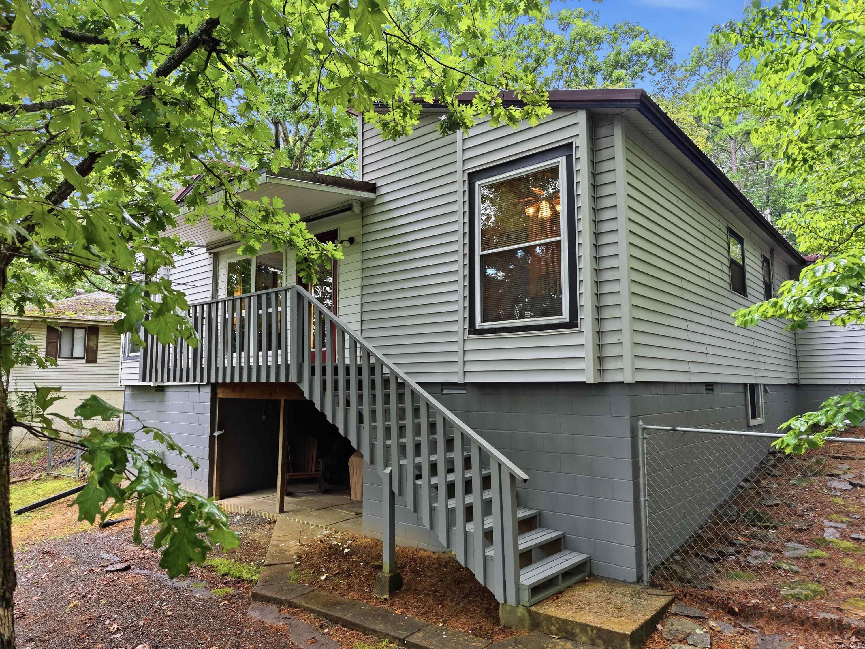 INDIAN HILLS - Residential