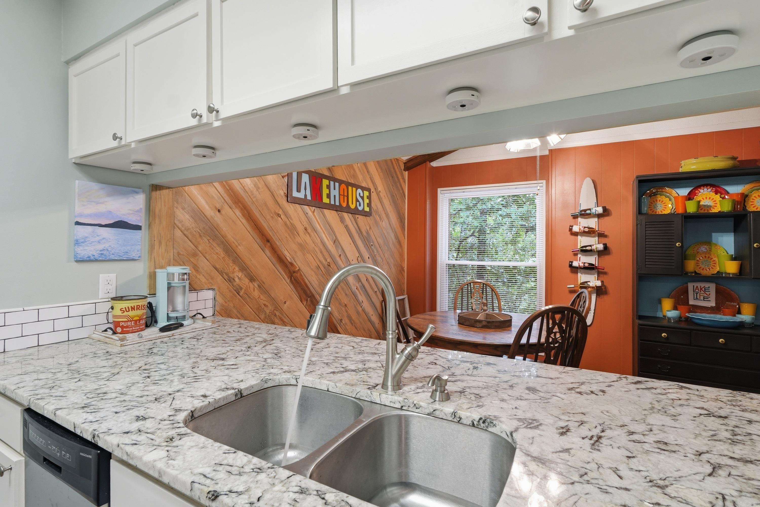 INDIAN HILLS - Residential