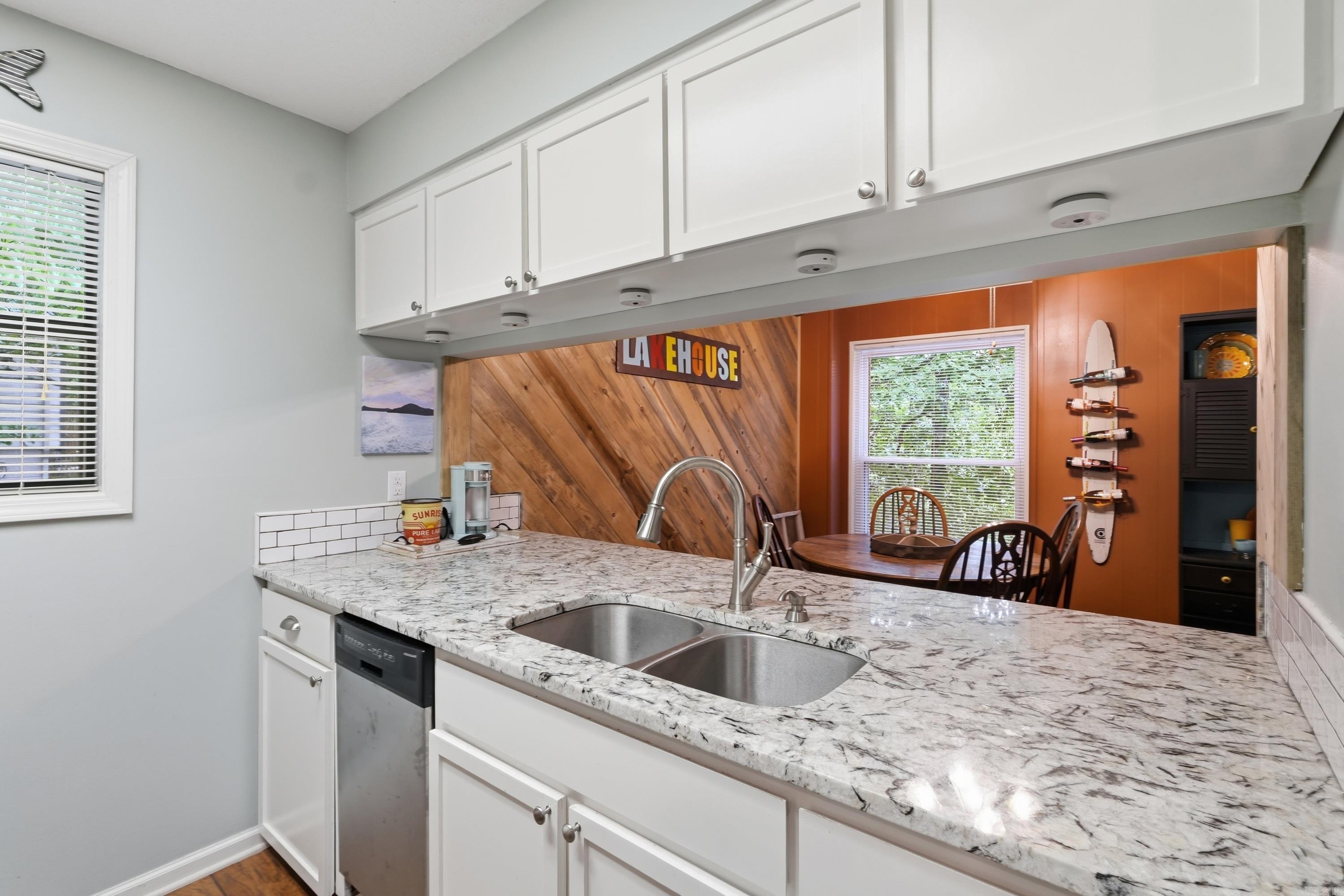 INDIAN HILLS - Residential