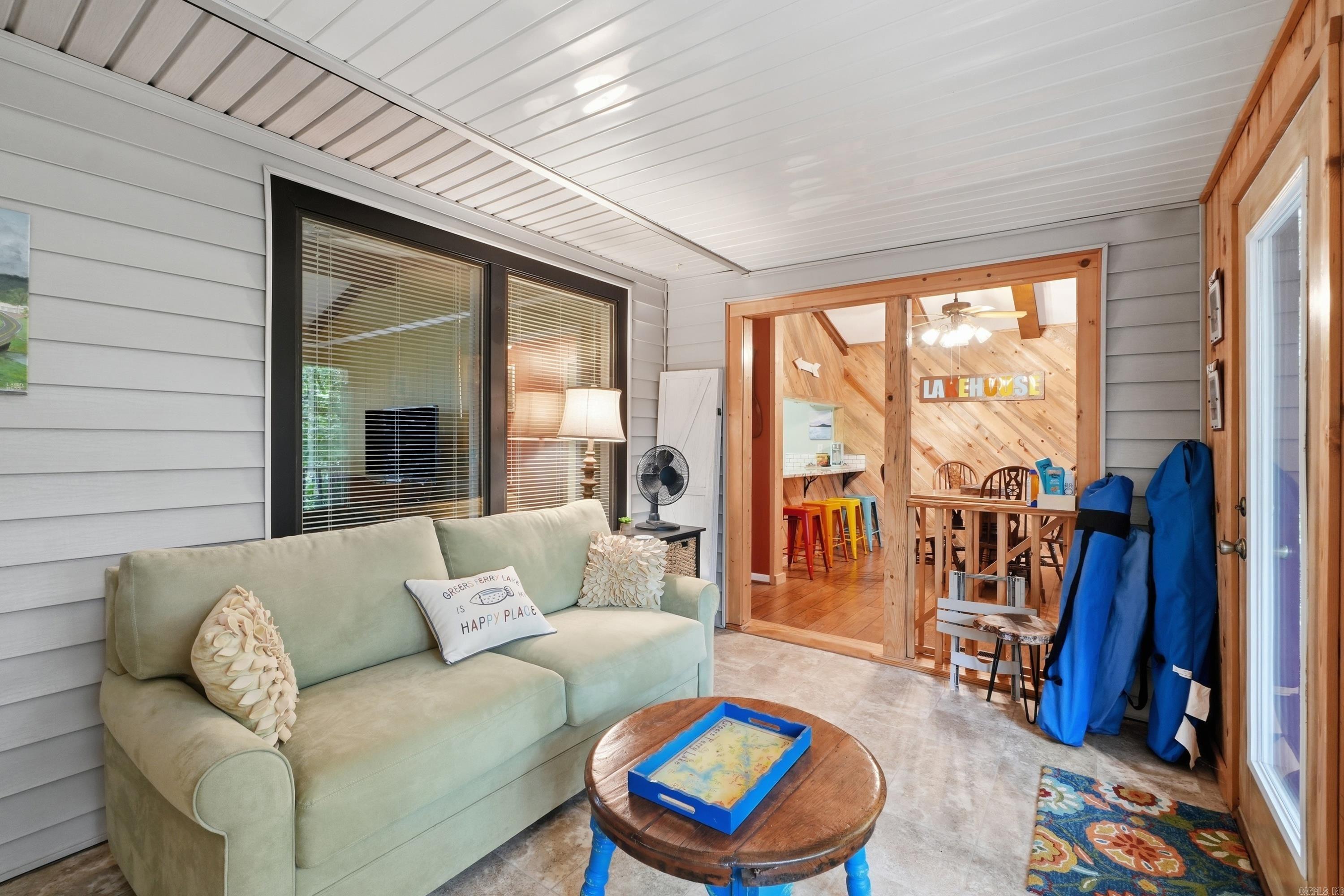 INDIAN HILLS - Residential