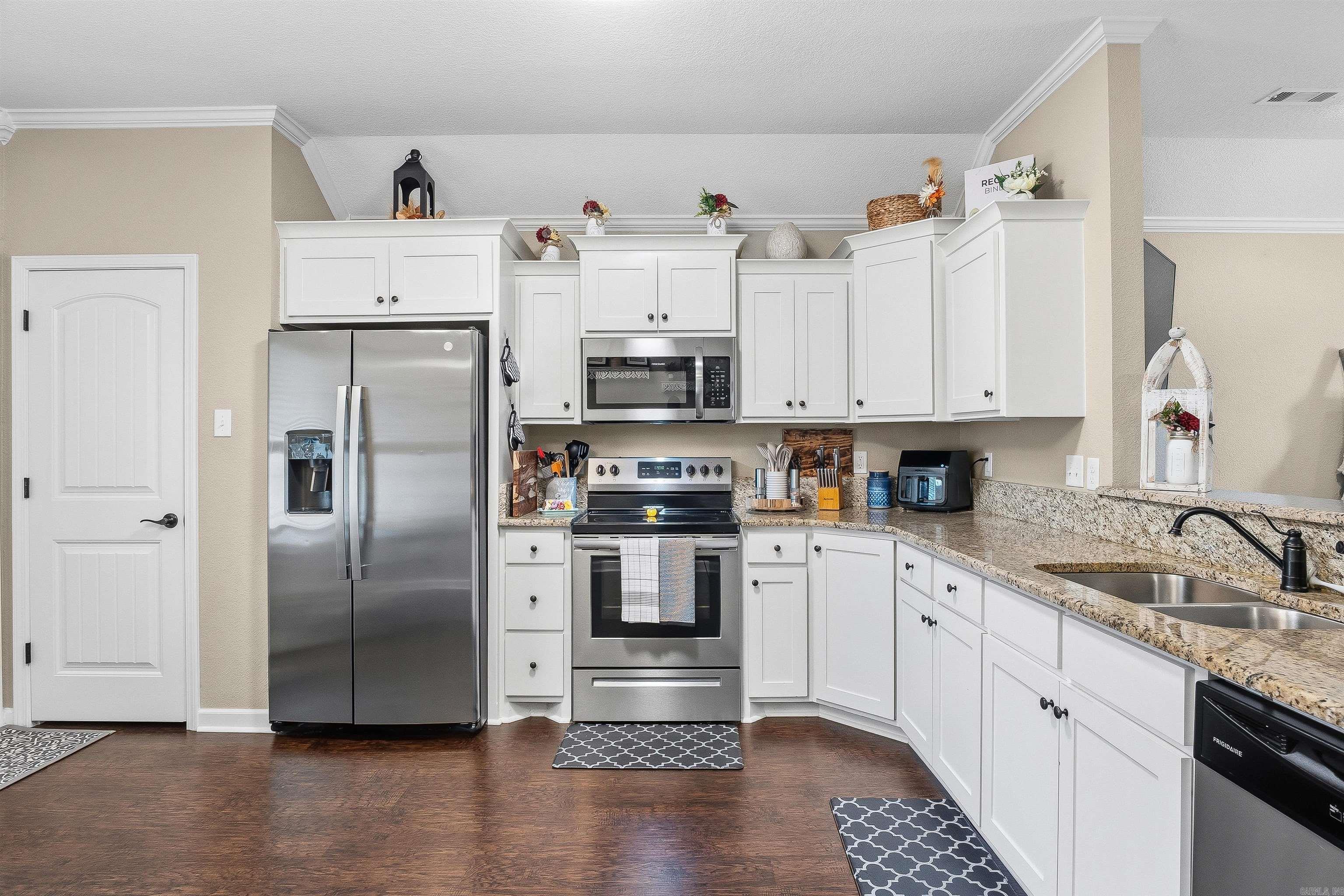 TERRACE MEADOWS - Residential