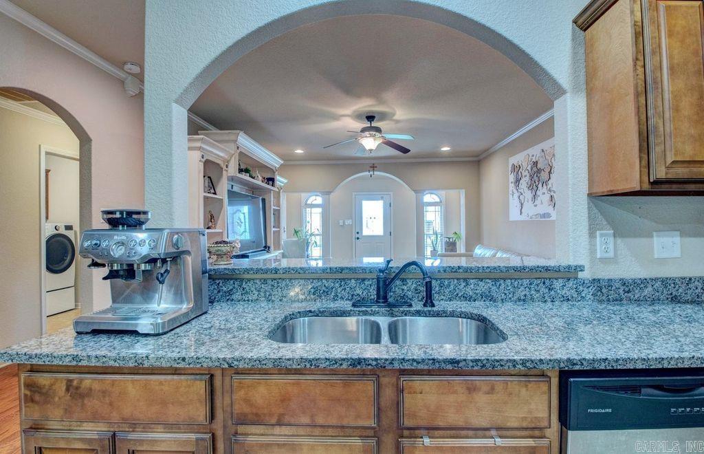 THE CROSSING AT OAK HILL - Residential